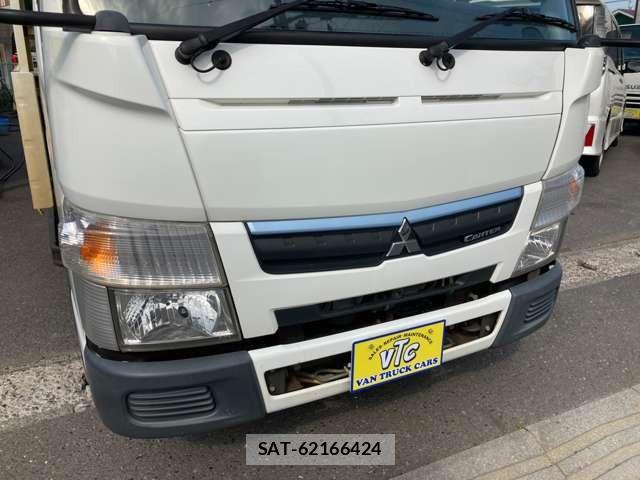 Mitsubishi CANTER 2018-04 7057823-3