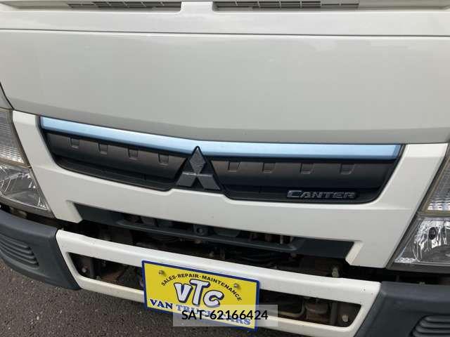 Mitsubishi CANTER 2018-04 7057823-5