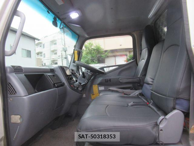 Mitsubishi CANTER 2009-12 7057826-6