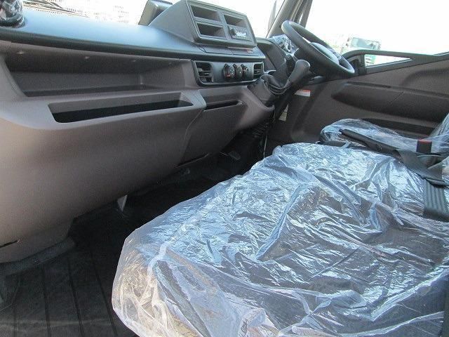 Mitsubishi CANTER 2026-01 7199490-23