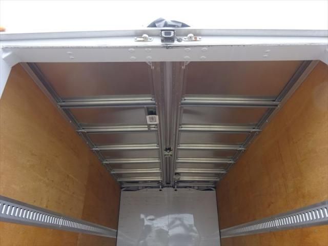 Mitsubishi CANTER 2016-03 7199497-16