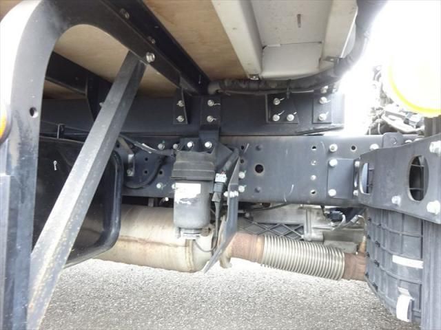 Mitsubishi CANTER 2016-03 7199497-8