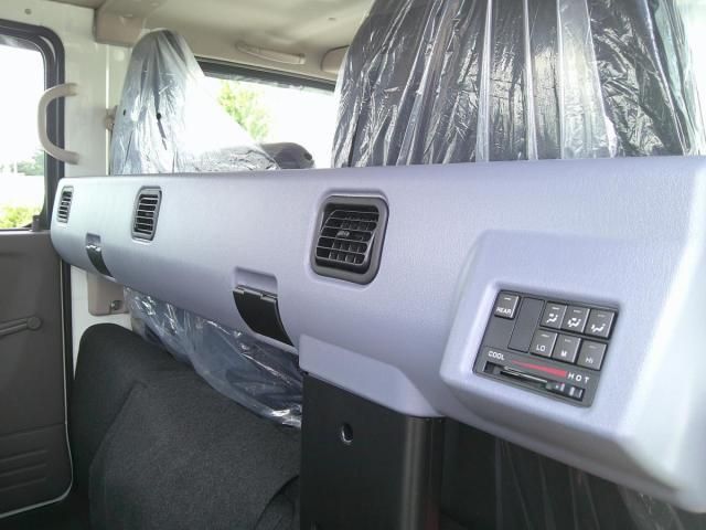 Mitsubishi CANTER 2026-01 7199489-23