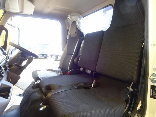 Mitsubishi CANTER 2025-12 7199486-16