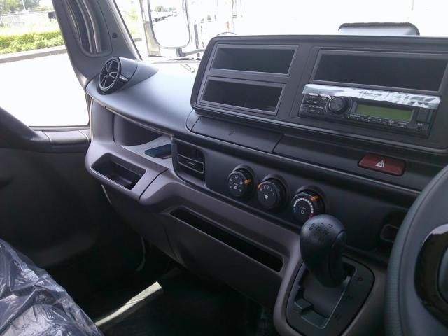 Mitsubishi CANTER 2025-12 7199495-14