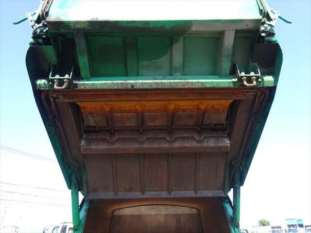Mitsubishi CANTER 2013-04 7199504-17