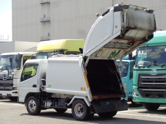 Mitsubishi CANTER 2017-01 7199494-8