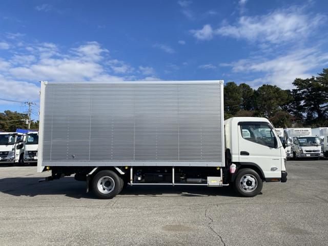 Mitsubishi CANTER 2025-12 7199483-4
