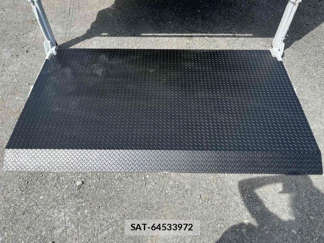 Mitsubishi CANTER 2013-03 7215739-13