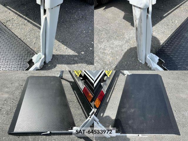 Mitsubishi CANTER 2013-03 7215739-14