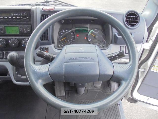 Mitsubishi CANTER 2014-11 7215740-1