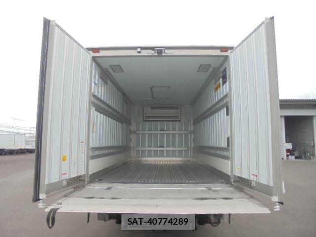 Mitsubishi CANTER 2014-11 7215740-27