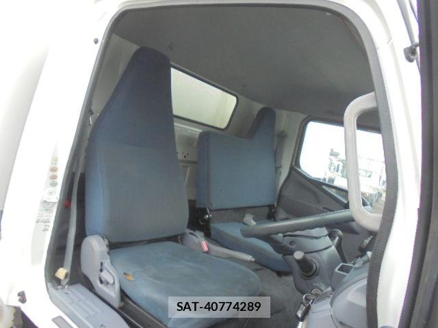 Mitsubishi CANTER 2014-11 7215740-7