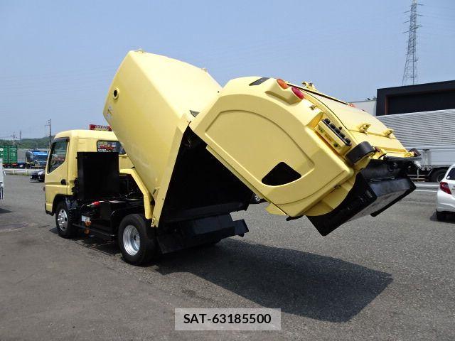 Mitsubishi CANTER 2014-11 7215736-2
