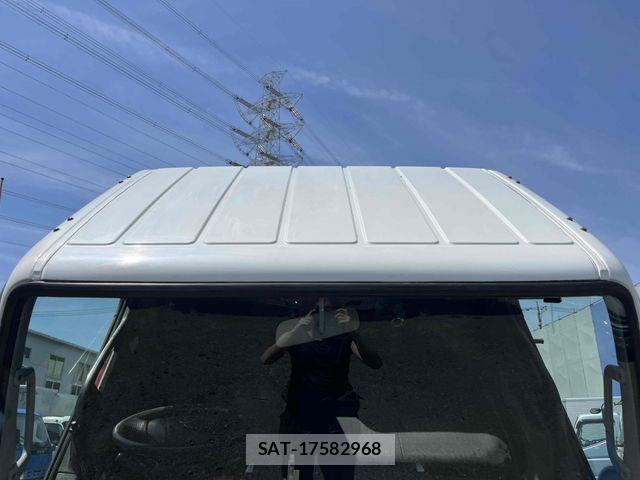 Mitsubishi CANTER 2018-01 7215760-14