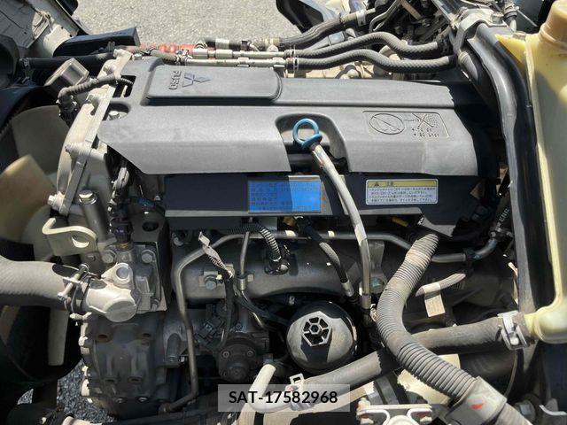 Mitsubishi CANTER 2018-01 7215760-23