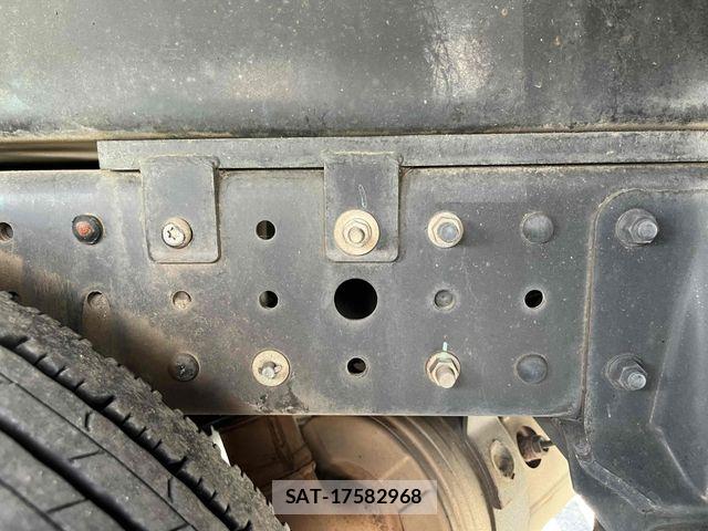 Mitsubishi CANTER 2018-01 7215760-27