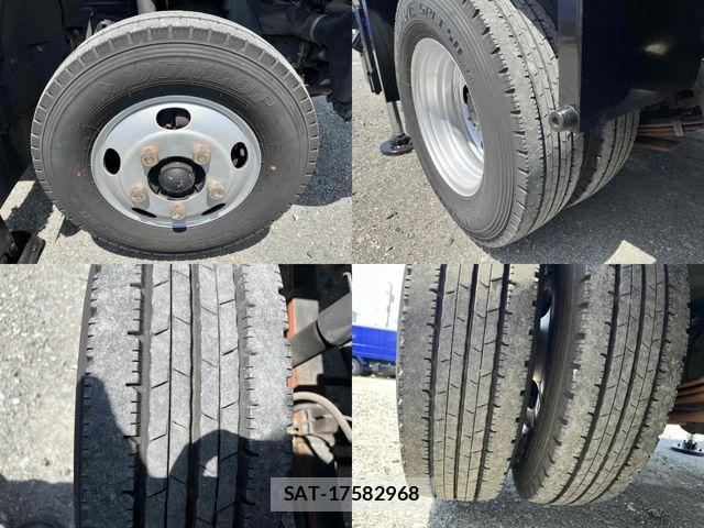 Mitsubishi CANTER 2018-01 7215760-28