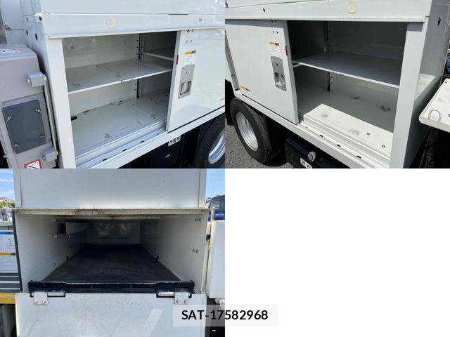 Mitsubishi CANTER 2018-01 7215760-8