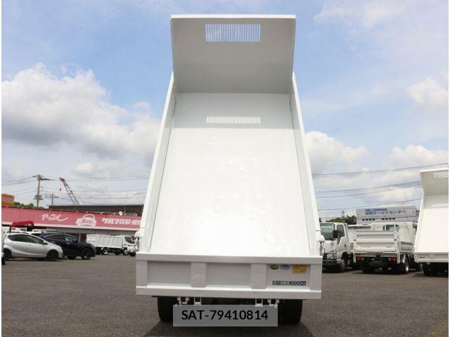 Mitsubishi CANTER 2016-06 7215742-16