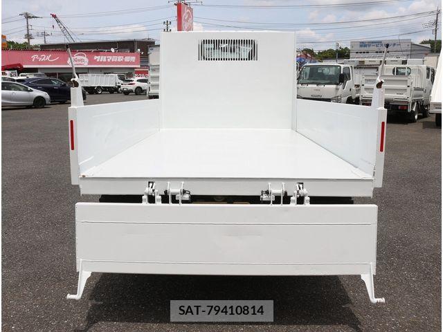Mitsubishi CANTER 2016-06 7215742-8