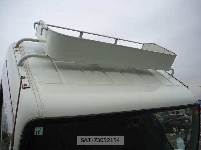 Mitsubishi CANTER 2004-11 7215734-24