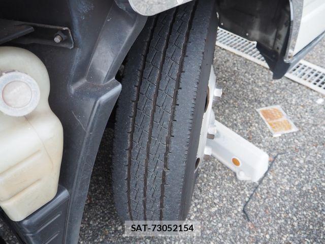 Mitsubishi CANTER 2004-11 7215734-28