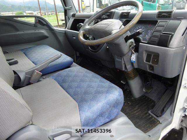 Mitsubishi CANTER 2005-04 7215733-17