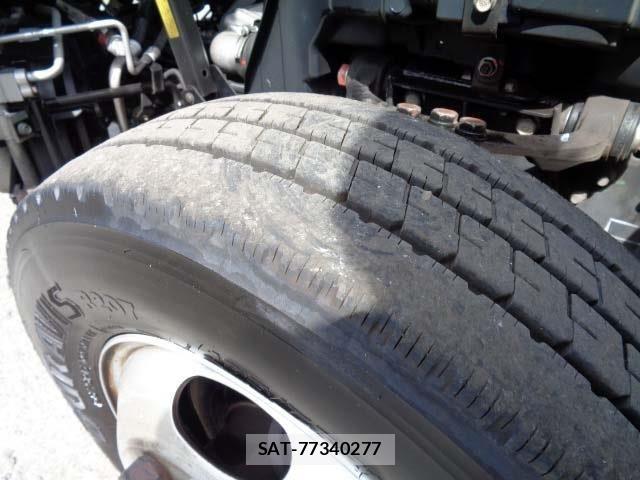 Mitsubishi CANTER 2017-04 7215745-17
