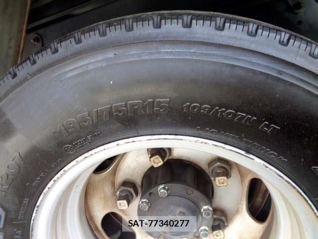 Mitsubishi CANTER 2017-04 7215745-19