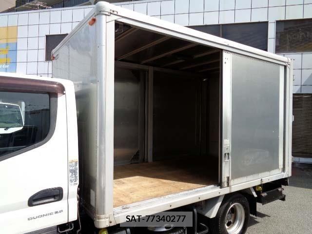 Mitsubishi CANTER 2017-04 7215745-8
