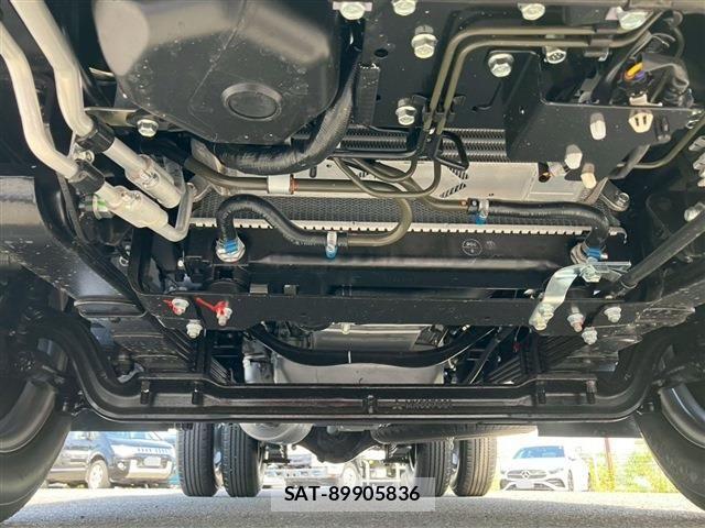 Mitsubishi CANTER 2026-05 7215806-24