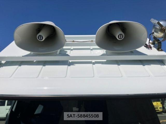 Mitsubishi CANTER 2016-03 7215738-18
