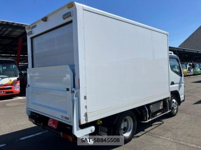 Mitsubishi CANTER 2016-03 7215738-1