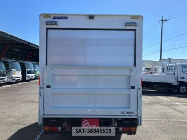 Mitsubishi CANTER 2016-03 7215738-3