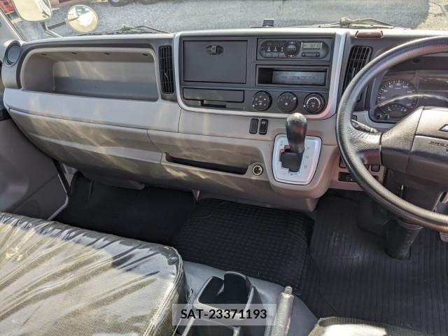 Mitsubishi CANTER 2017-10 7250029-26