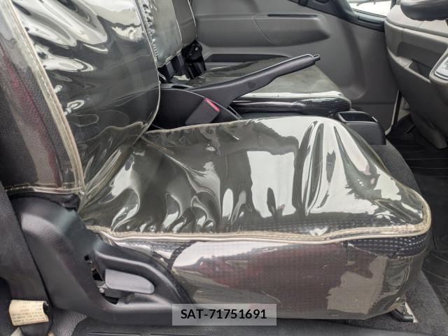 Mitsubishi CANTER 2018-02 7250037-13