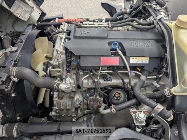 Mitsubishi CANTER 2018-02 7250037-18