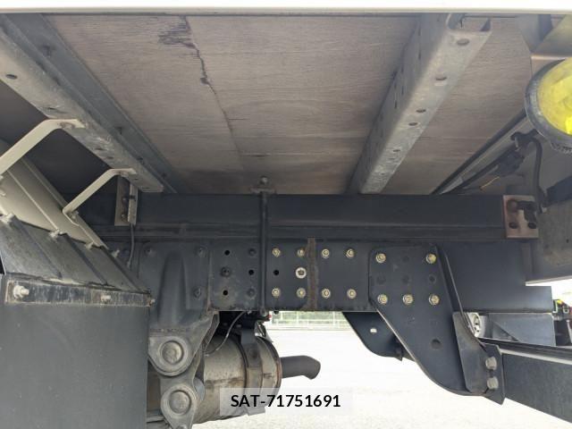 Mitsubishi CANTER 2018-02 7250037-20