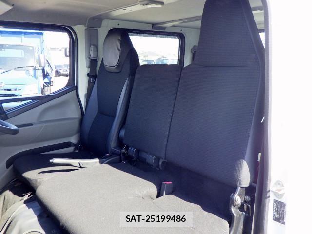 Mitsubishi CANTER 2017-08 7250024-10