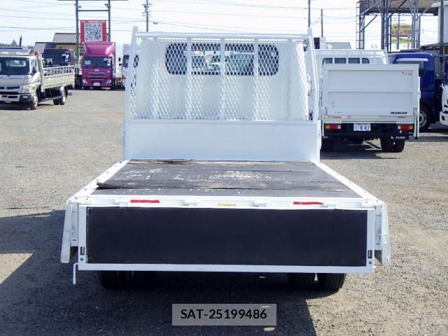 Mitsubishi CANTER 2017-08 7250024-6