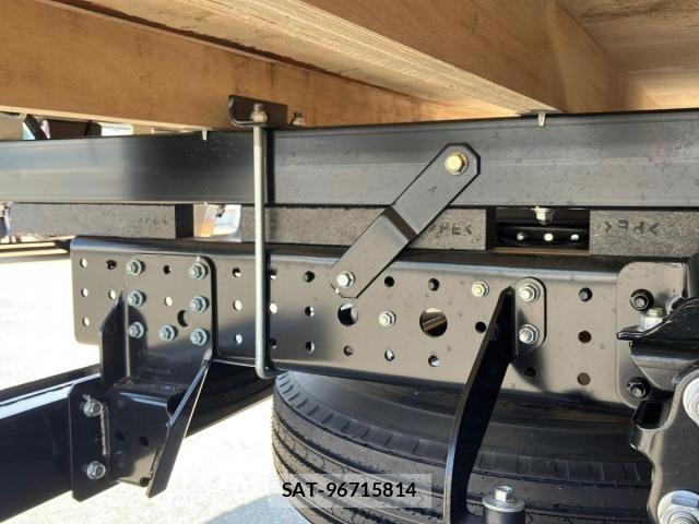 Mitsubishi CANTER 2025-12 7249989-14