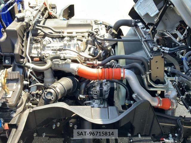 Mitsubishi CANTER 2025-12 7249989-17