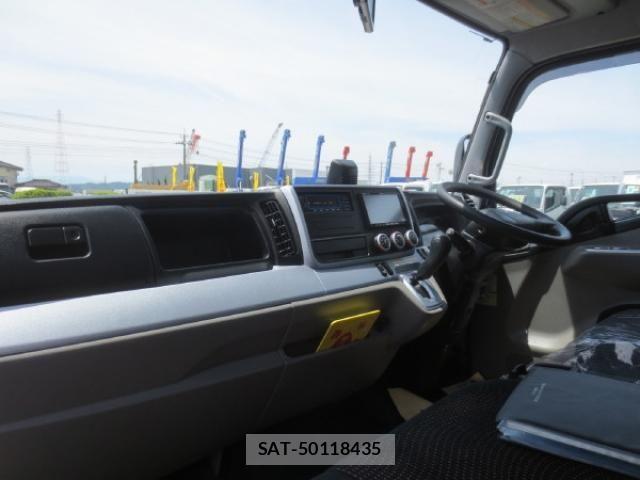 Mitsubishi CANTER 2024-03 7250003-14