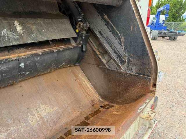 Mitsubishi CANTER 2013-11 7250033-12