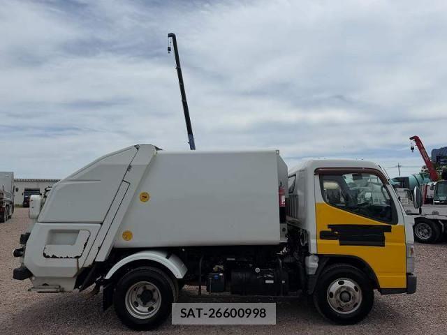 Mitsubishi CANTER 2013-11 7250033-3