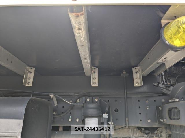 Mitsubishi CANTER 2018-02 7250015-16