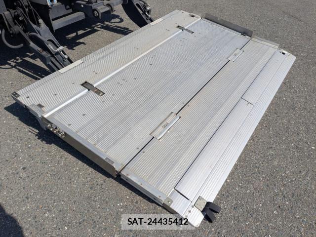 Mitsubishi CANTER 2018-02 7250015-17