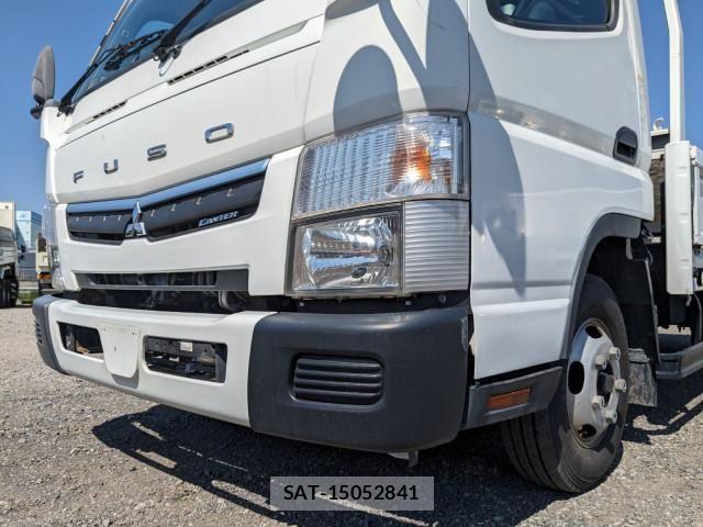 Mitsubishi CANTER 2017-10 7250032-25