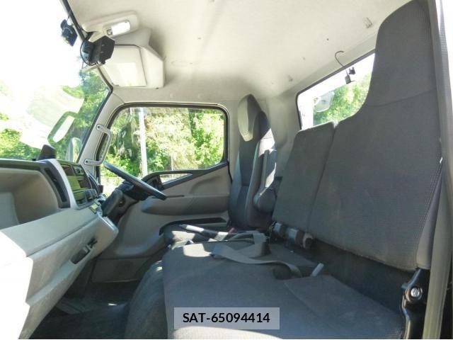 Mitsubishi CANTER 2023-04 7249998-29